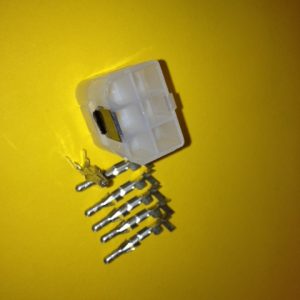 6762.61 - Molex type 6pin female connector incl pins