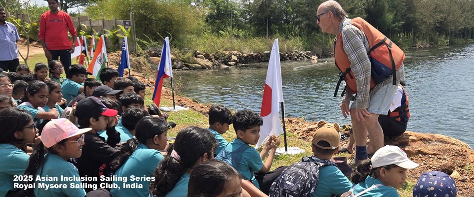 AISS IND Chris sailing kids class